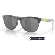 Oakley Мужские круглые солнцезащитные очки Oakley Frogskins Lite OO9374 с набором аксессуаров и футляром Черный (Matte Dark Grey / Prizm Black)