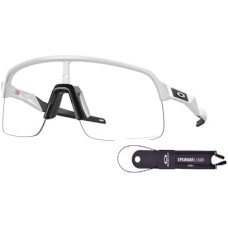Oakley Спортивные солнечные очки Oakley Sutro Lite OO9463A для мужчин, легкие, с линзами Prizm 24K и аксессуарами Черный (Matte White / Clear to Black Iridium Photochromic)