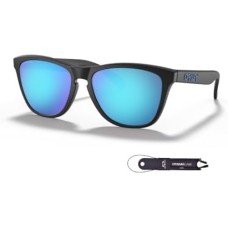Oakley Мужские квадратные очки Oakley Frogskins OO9245 + аксессуар с ремешком + набор iWear дизайнерского качества Черный (Matte Black / Prizm Sapphire)