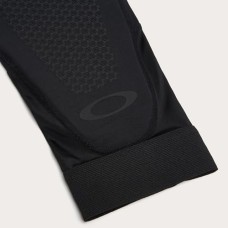 Oakley Эластичные и дышащие наколенники All Mountain D30 из ткани Cordura с защитой от ударов Черный (Blackout)