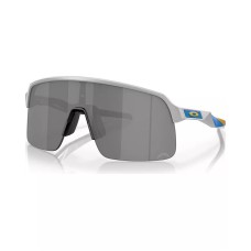 Oakley Мужские солнцезащитные очки Sutro Lite с полупрозрачной оправой и линзами Prizm, коллекция NFL Серый (Matte Fog)